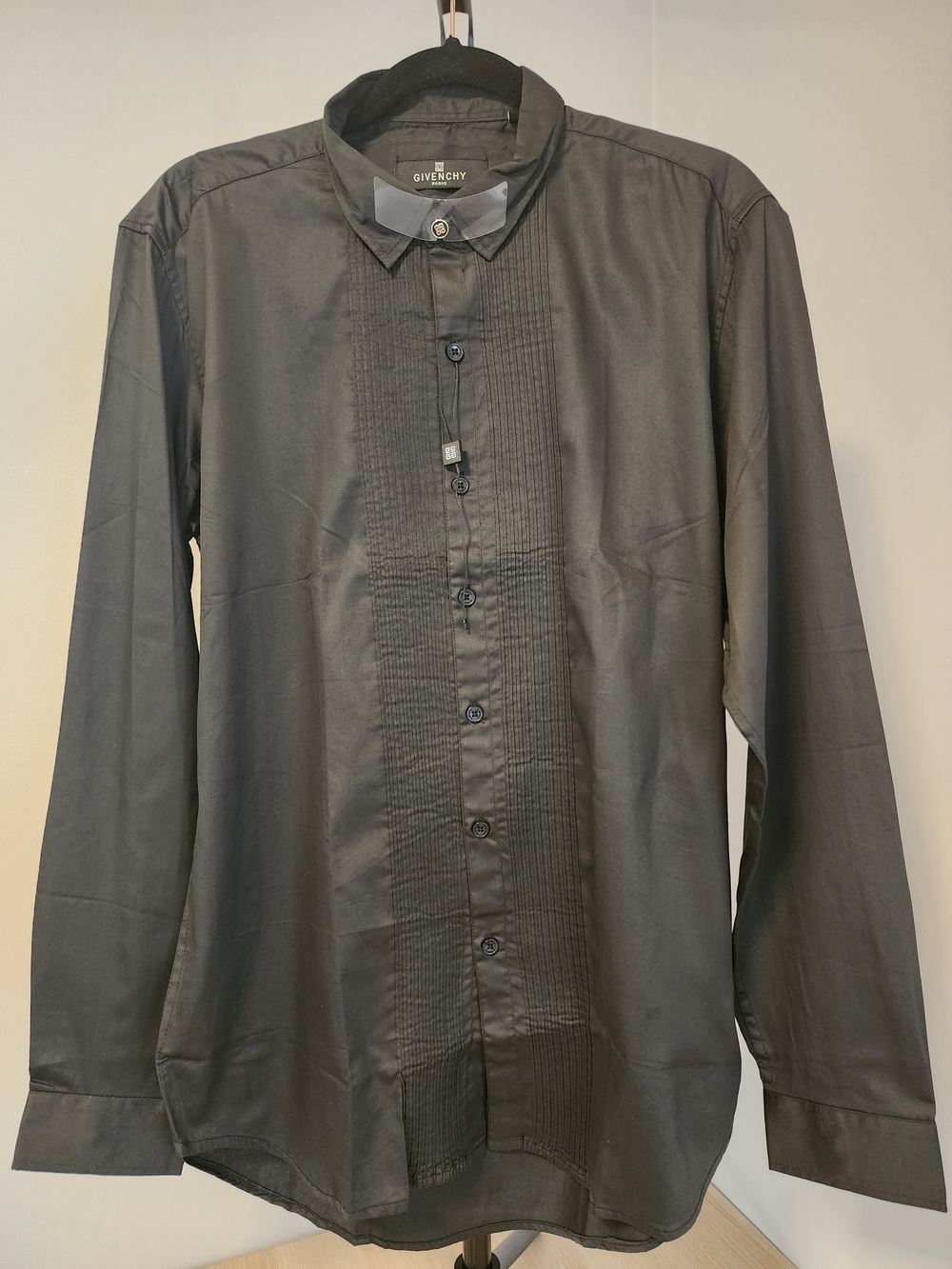 Givenchy Mens Black Pleated Tuxedo Dress Shirt Tailored Fit L NWT 4G Buttons